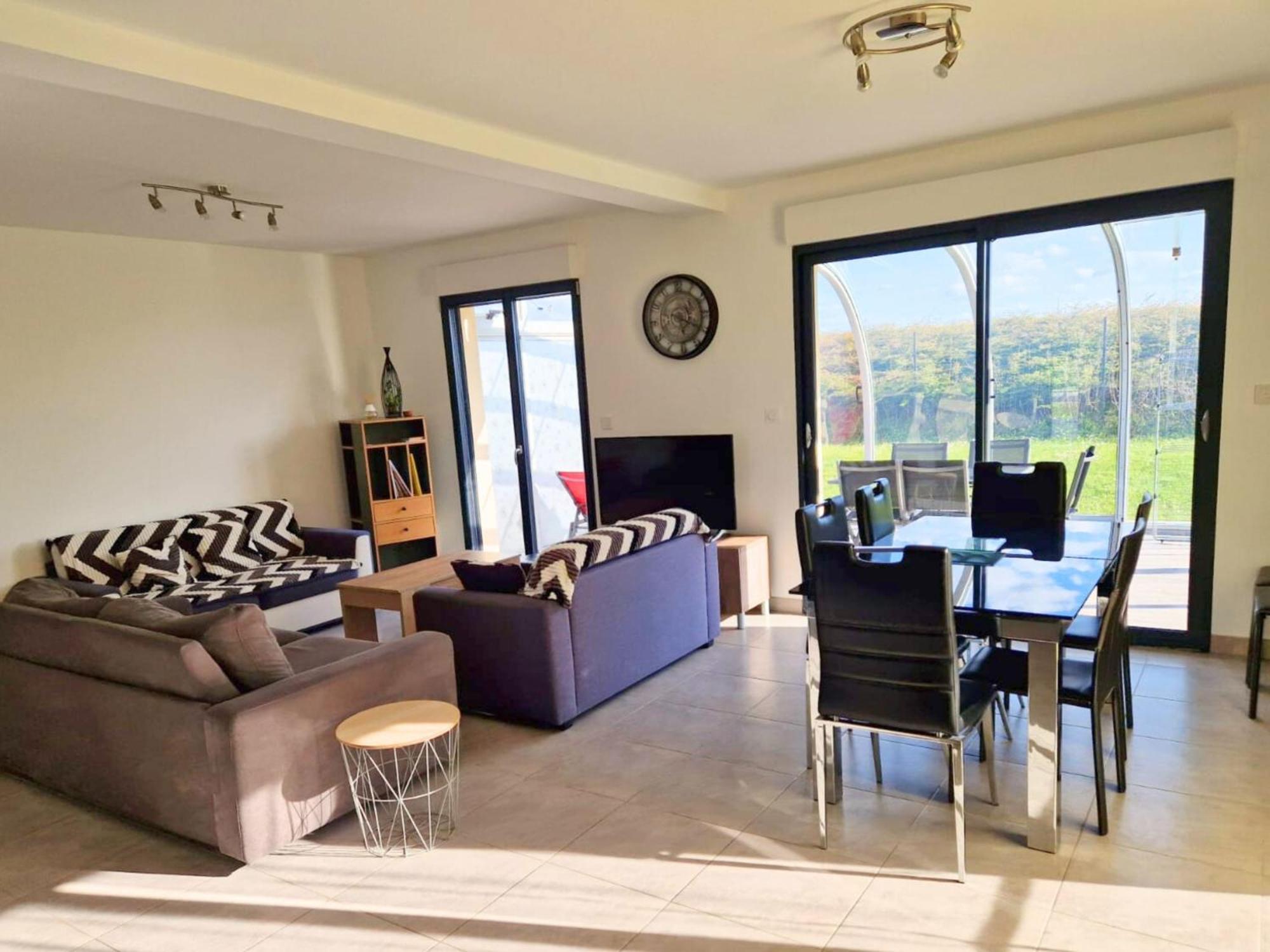 Sherman & Willy Jeep - 2 Maisons De Vacances, 4Min A Pied De La Plage - Parking Prive - Wifi Gratuit - Terrasse - Calme Saint-Come-de-Fresne Quarto foto